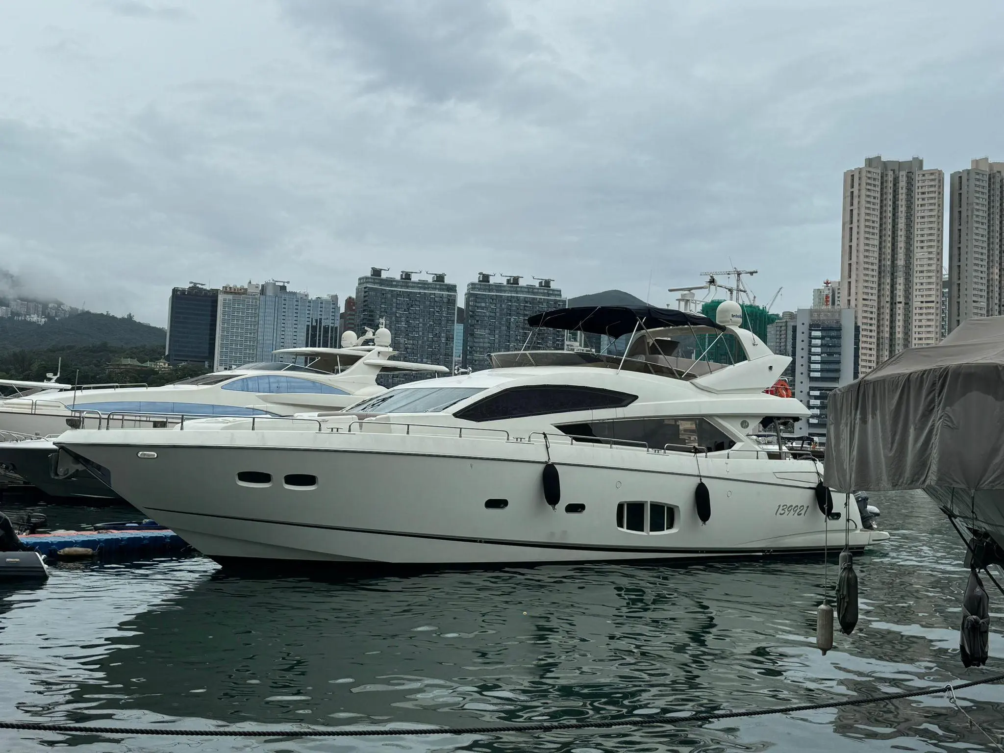 2010 Sunseeker predator 80