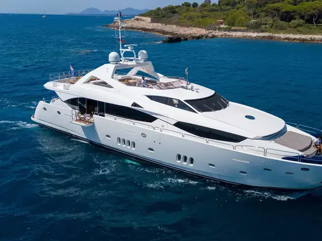 Sunseeker 34M Yacht