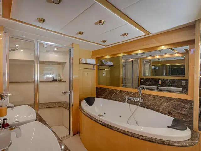 Sunseeker 34M Yacht