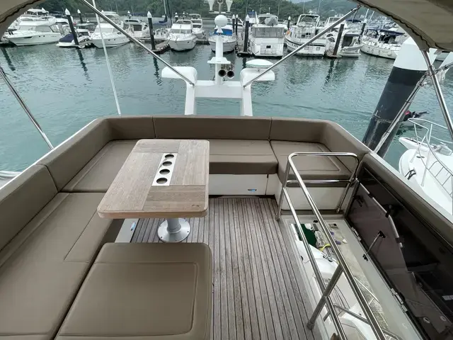 Fairline Squadron 48