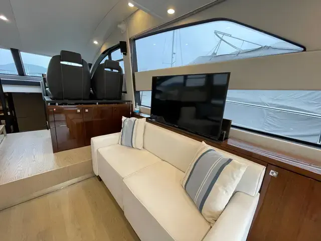 Fairline Squadron 48