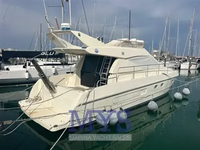 Ferretti Yachts 120 Fly