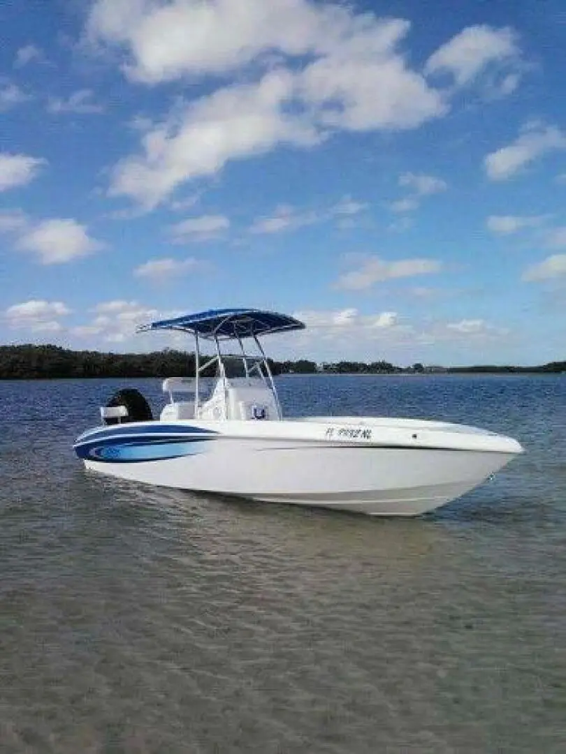 2005 Spectre 24 scs