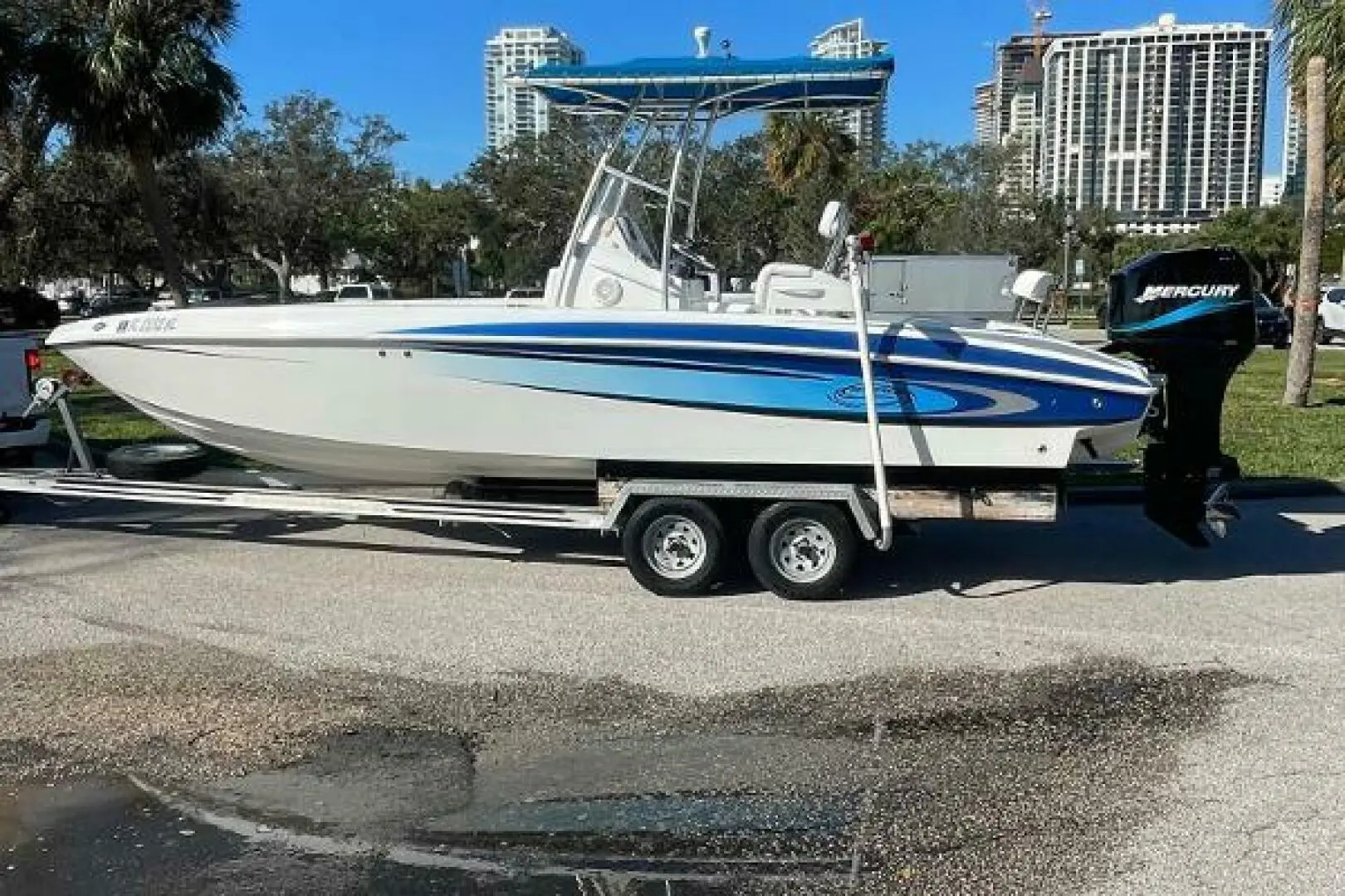 2005 Spectre 24 scs