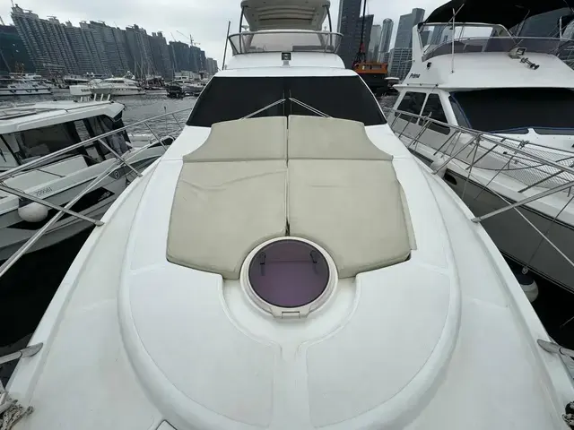 Azimut 54 Fly