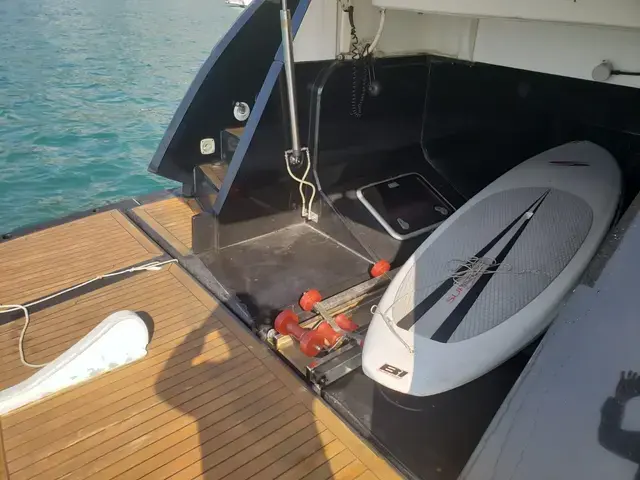 Sunseeker Predator 64