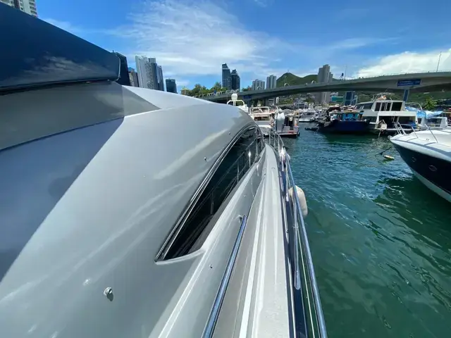 Sunseeker Predator 72