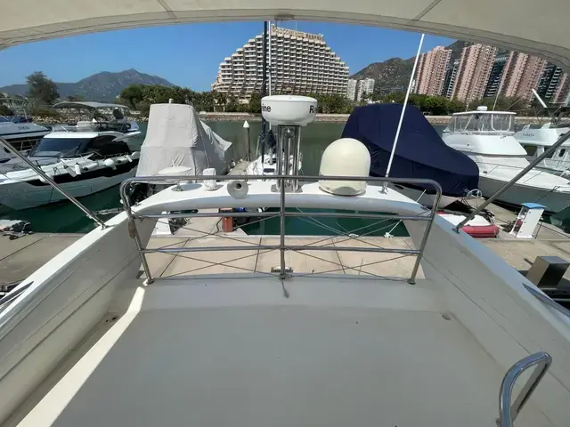 Azimut 46