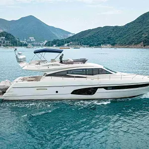 2015 Ferretti Yachts 650