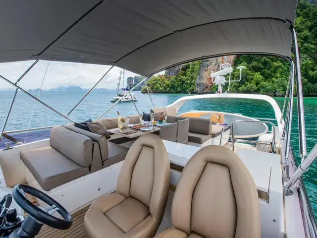 Princess Flybridge 60