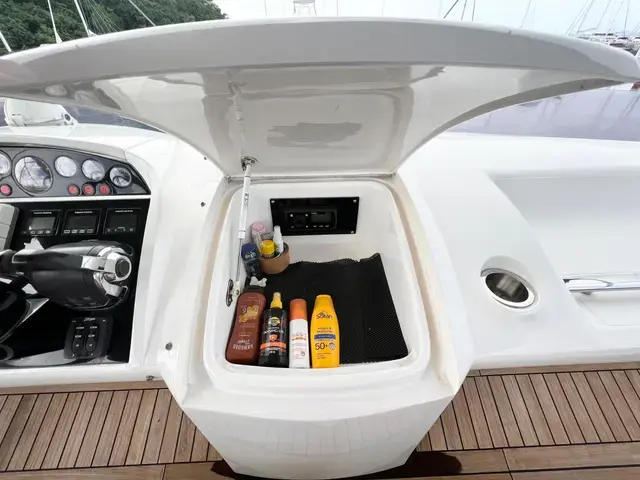 Princess Flybridge 60