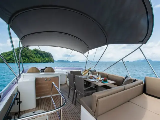 Princess Flybridge 60