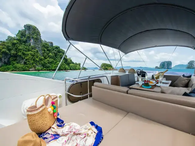 Princess Flybridge 60