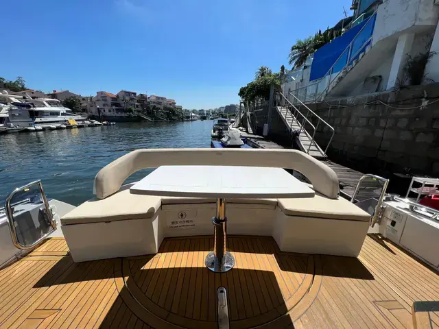 Galeon 500 Fly