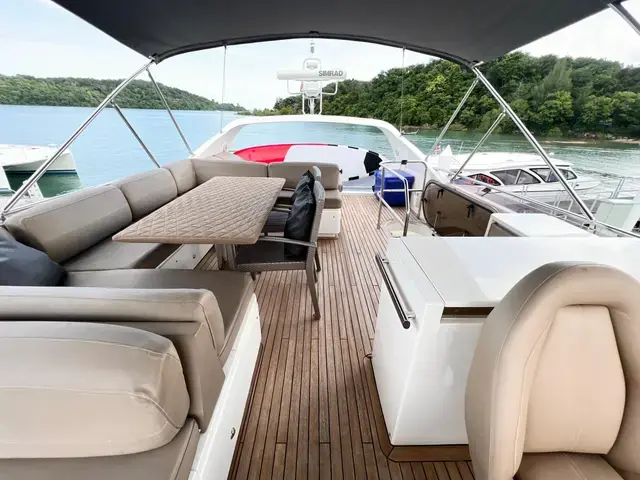 Princess Flybridge 60