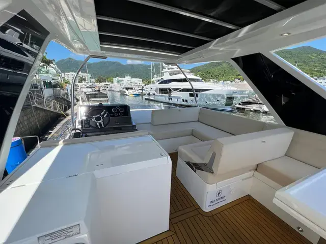 Galeon 500 Fly