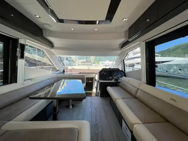 Galeon 500 Fly