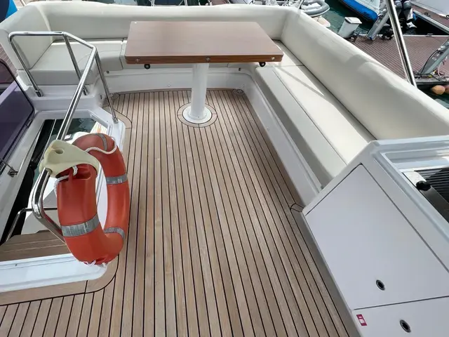 Ferretti Yachts 500