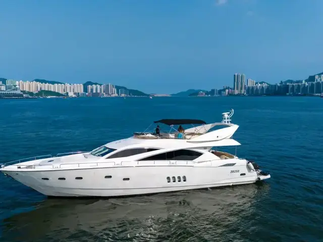 Sunseeker Predator 82