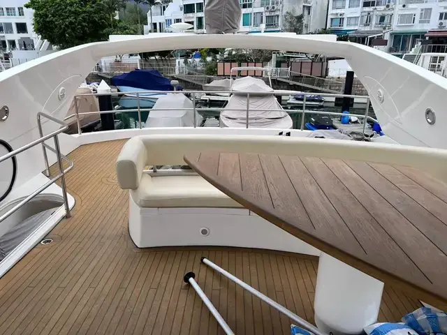 Sunseeker Predator 82