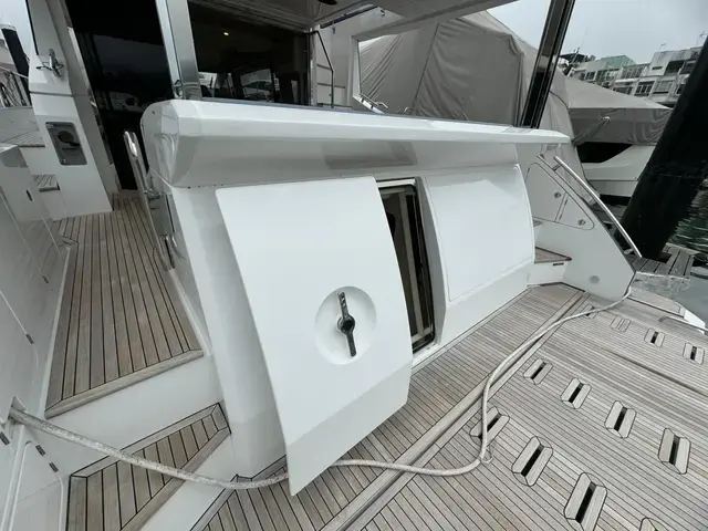 Azimut 60