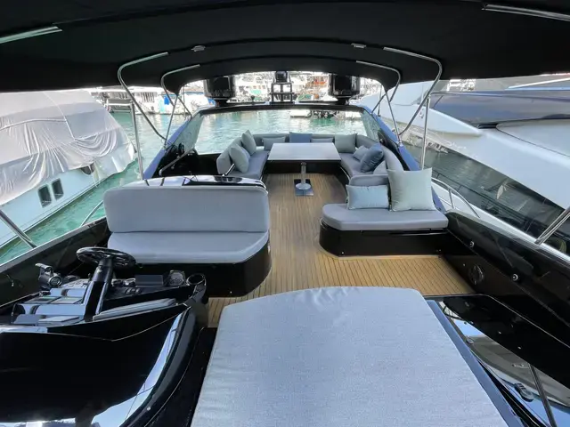 Sunseeker Manhattan 66