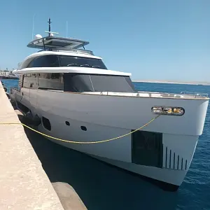 2021 Azimut Magellano 25