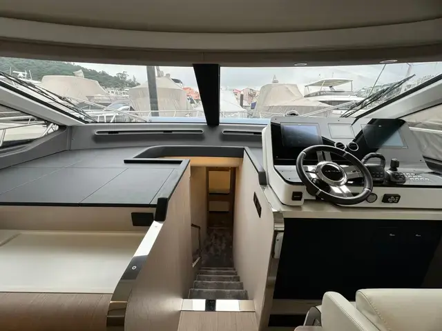 Azimut 60