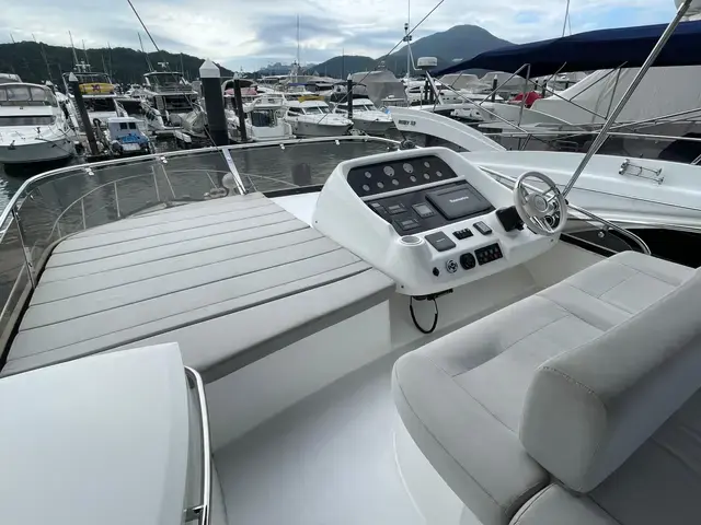 Sunseeker Manhattan 52