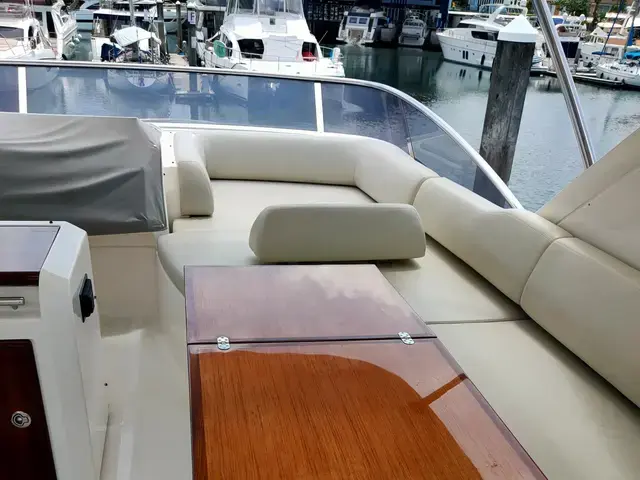 Azimut 58