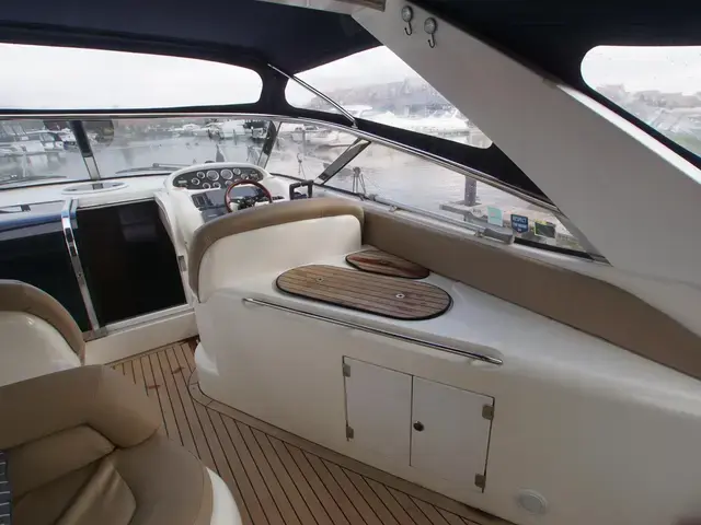 Sunseeker Portofino 400