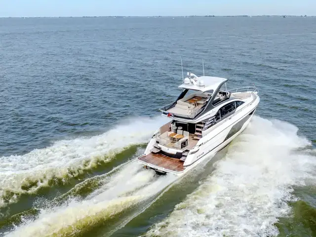 Fairline Squadron 58