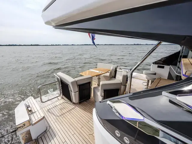 Fairline Squadron 58