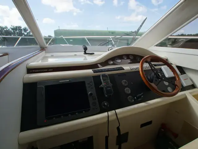 Fairline Phantom 38