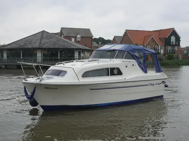 Viking 24 Cockpit Cruiser