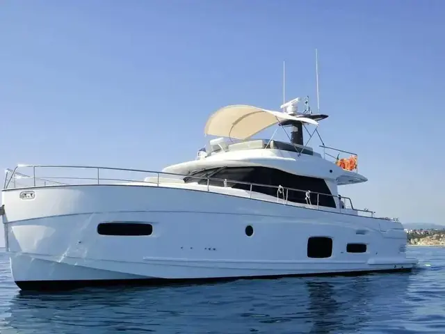 Azimut Magellano 53