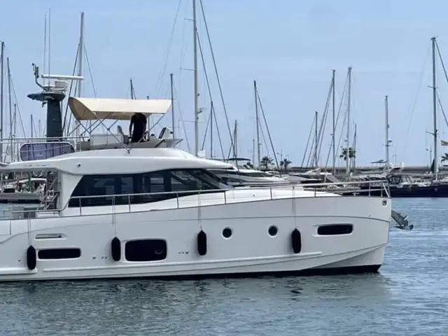 Azimut Magellano 53