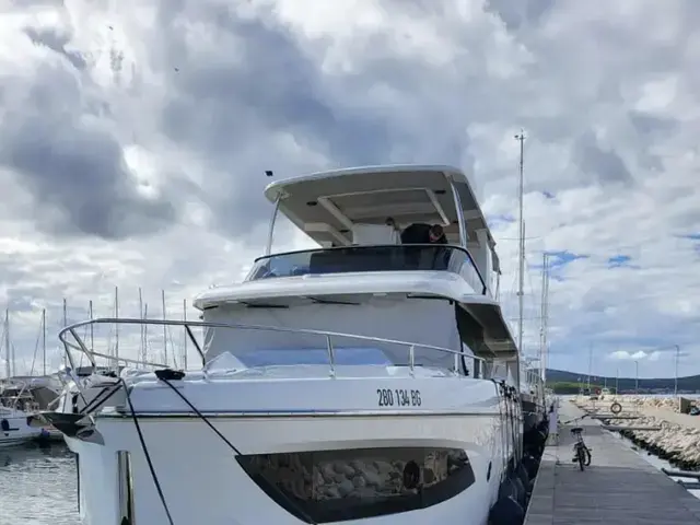 Absolute Navetta 52