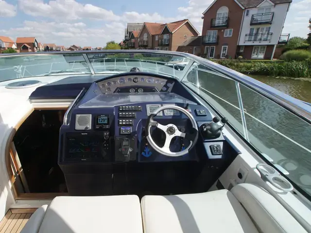 Sealine S38