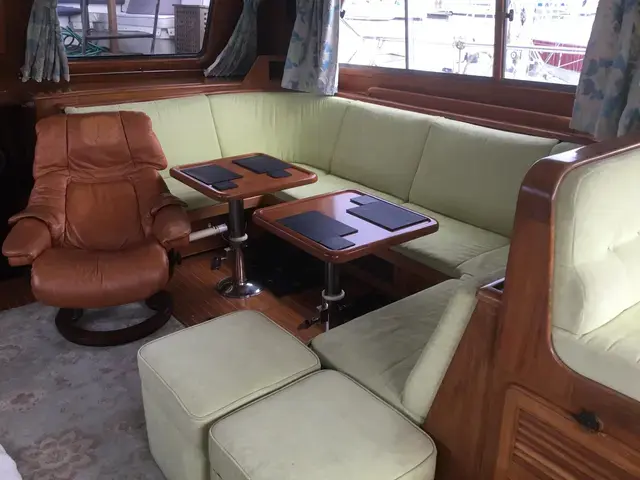 Trader 58 Sunliner