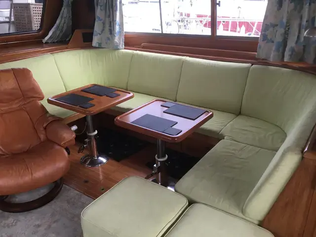 Trader 58 Sunliner