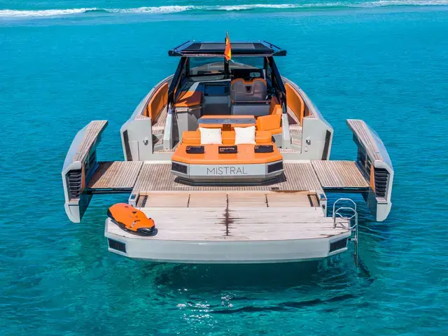 Evo Yachts Evo R4 WA