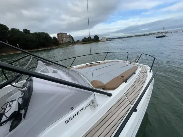 Beneteau Flyer 8 Sundeck