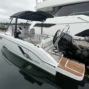 2021 Beneteau Flyer 8 Sundeck