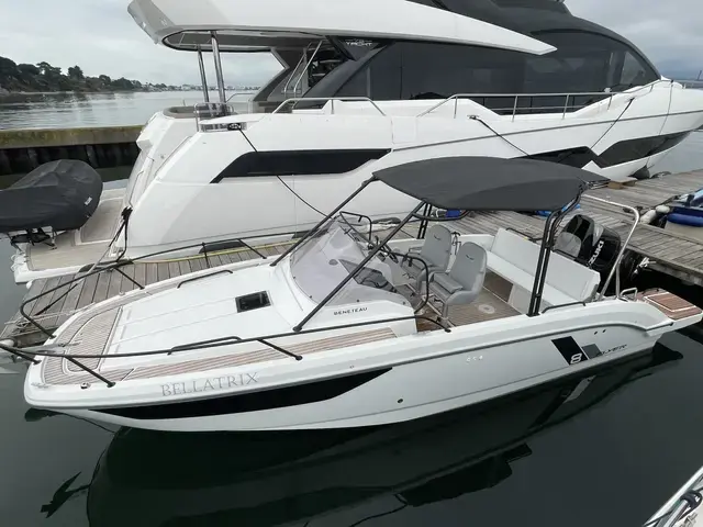 Beneteau Flyer 8 Sundeck