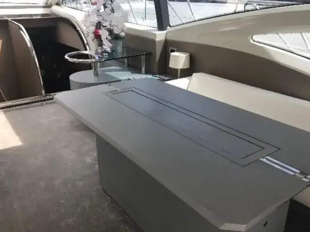 Azimut 68 S