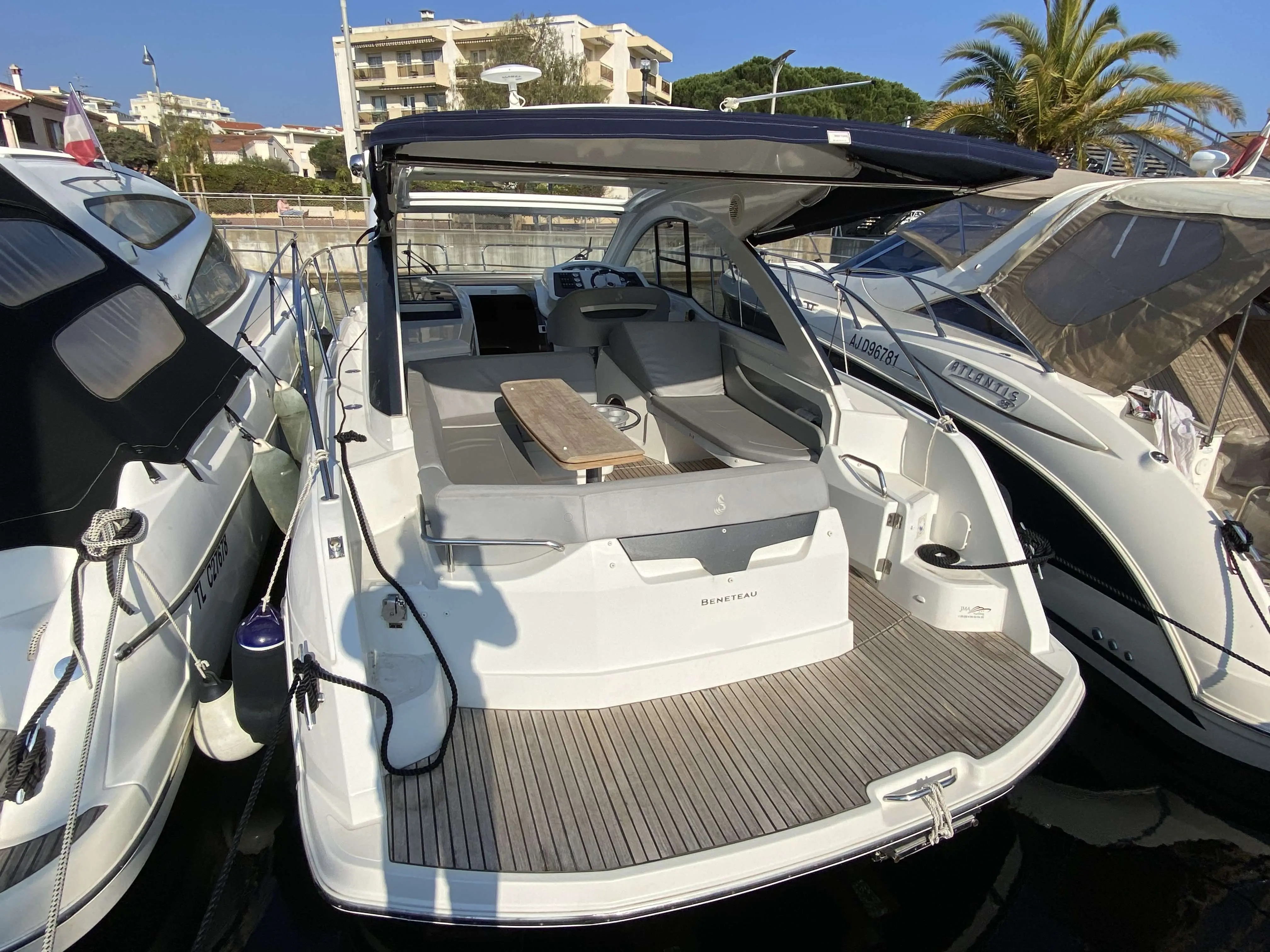 2011 Beneteau flyer gran turismo 34