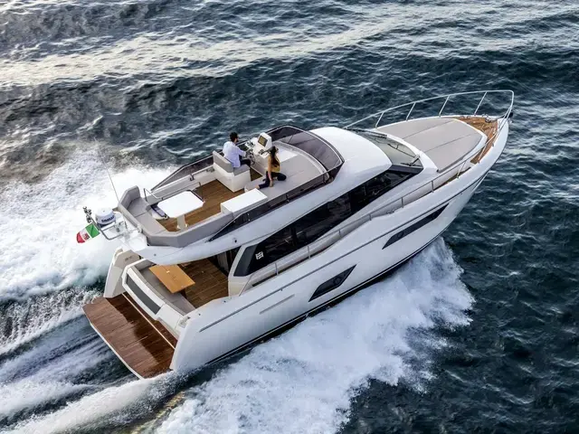 Ferretti Yachts 450