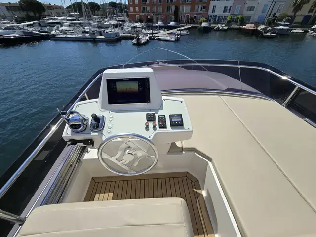 Ferretti Yachts 450