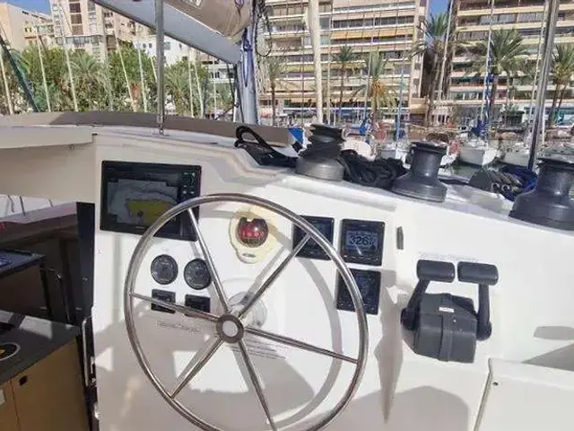 Fountaine Pajot Lucia 40 Maestro